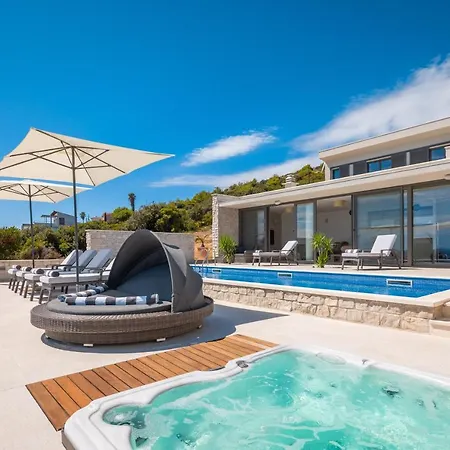 Carisma Island Villa