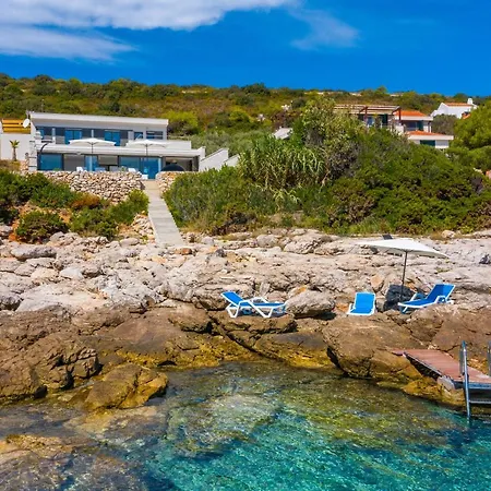 Villa Carisma Island