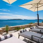 Villa Carisma Island *