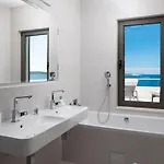 Carisma Island Villa *